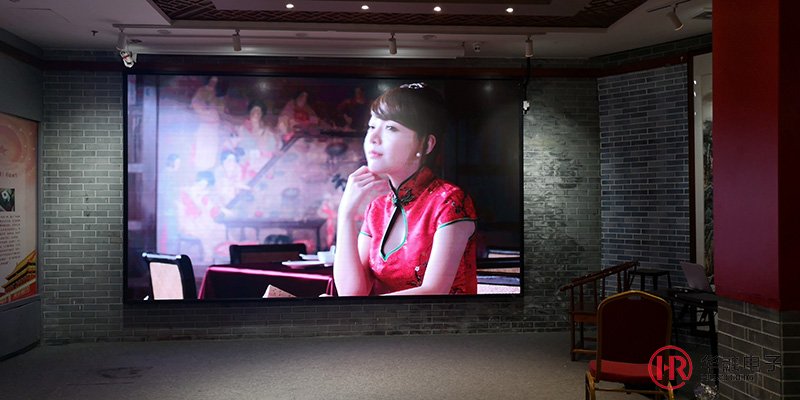 户外大型绿巨人污APP
